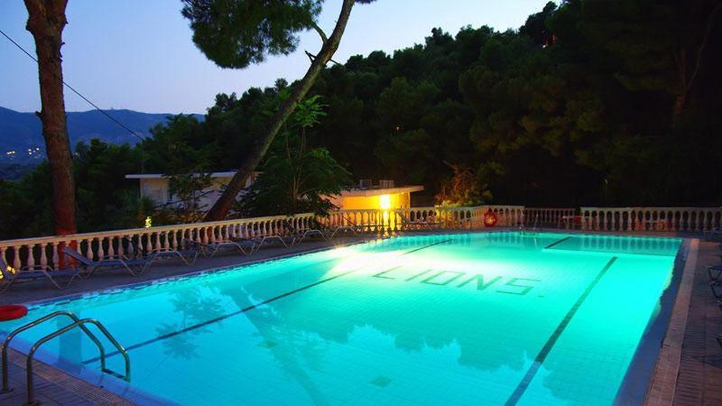 Lions 2 Studios & Apartments, Poros Island. Poros Town Esterno foto